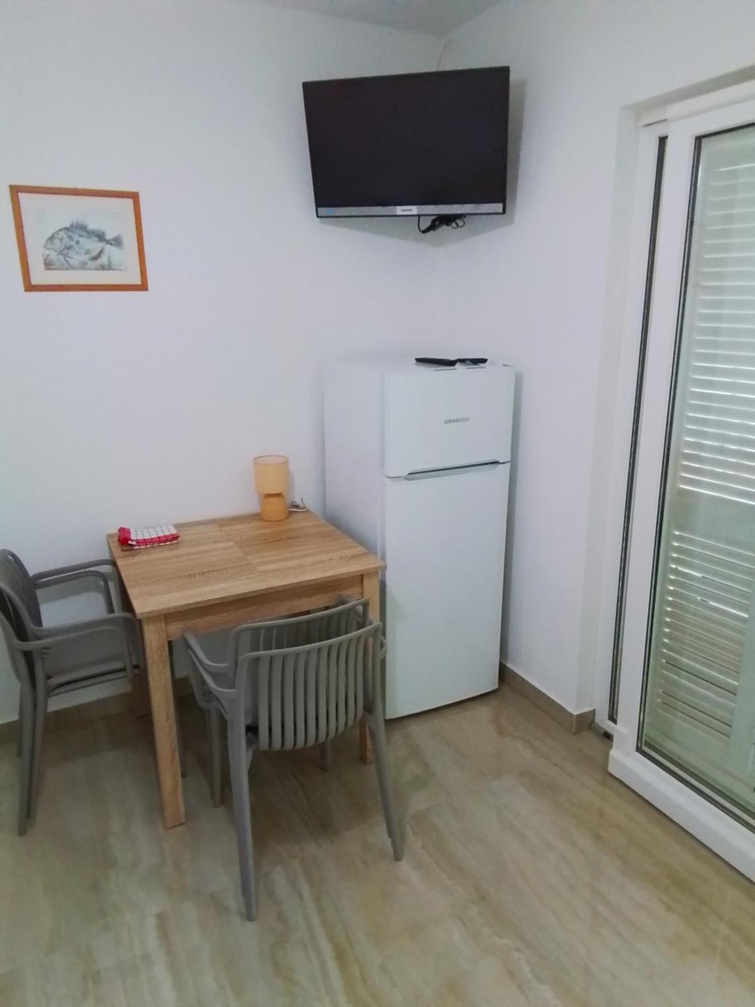 Apartments Kalajzic Omiš Exterior foto